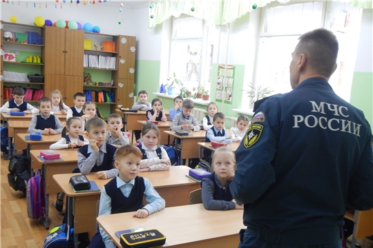 г. Новочебоксарск: занятия по безопасности на воде для детей продолжаются