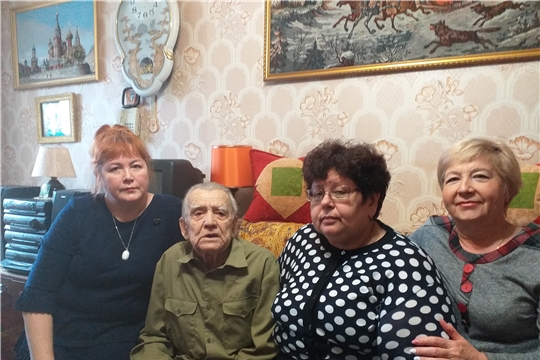 Ветерану Великой Отечественной войны и ветерану труда  Алексею Александровичу Александрову исполнилось 90-лет