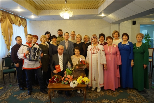 В отделе ЗАГС администрации Новочебоксарска состоялось чествование «золотых» юбиляров семейной жизни  Зеленцовых