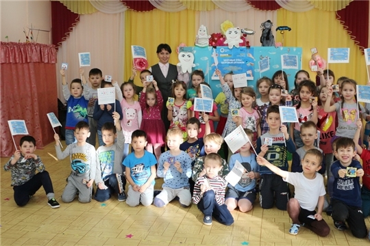 Новочебоксарские стоматологи проводят уроки здоровья в детских садах и школах города
