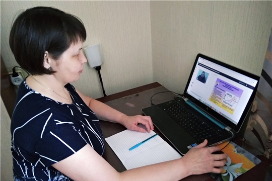 В Новочебоксарске состоялись онлайн-лекции для педагогов, старшеклассников и родителей в рамках республиканского проекта «Школа для родителей»