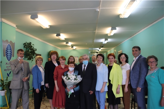 Председатель «Союза женщин Чувашии»  Наталья Николаева поздравила семьи Новочебоксарска