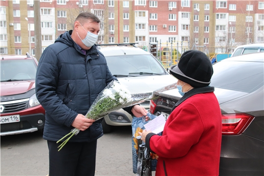 В День памяти жертв политических репрессий в Новочебоксарске посетили пострадавших от тоталитарного режима