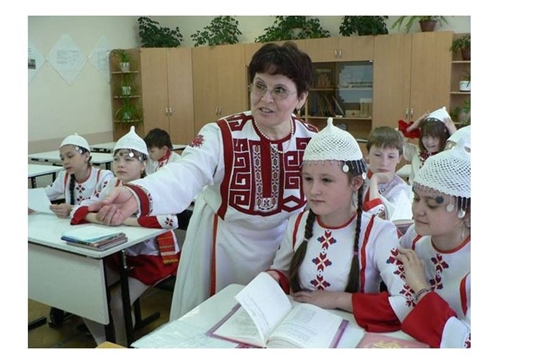 В школах республики родной чувашский язык изучают более 63, 9 тысяч школьников