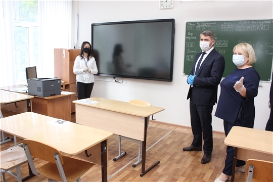 На ЕГЭ выпускники в аудитории смогут снимать маски и перчатки, ГТРК Чувашия"