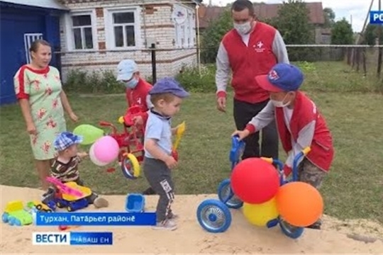 Патӑрьел районӗнче иккӗмӗш ҫул волонтерсен пӗрлешӗвӗ ӑнӑҫлӑ ӗҫлет