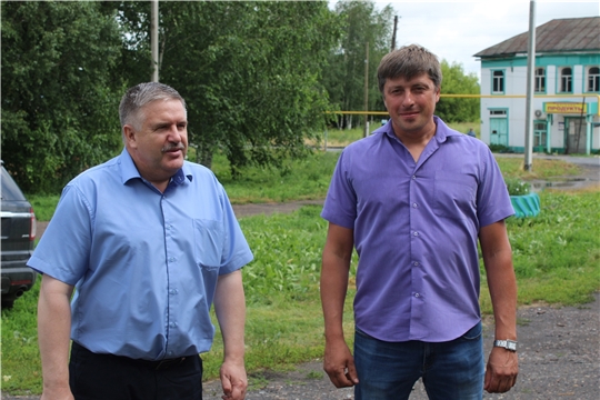 Евгений Лебедев посетил объекты района, на которых ведутся ремонтные работы
