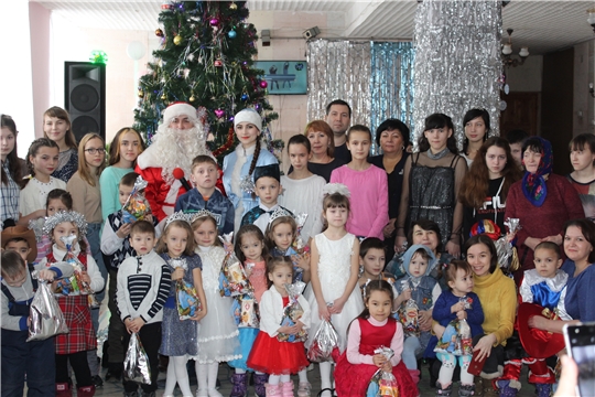 В АУ «Централизованная клубная система» Шемуршинского района прошла Рождественская ёлка