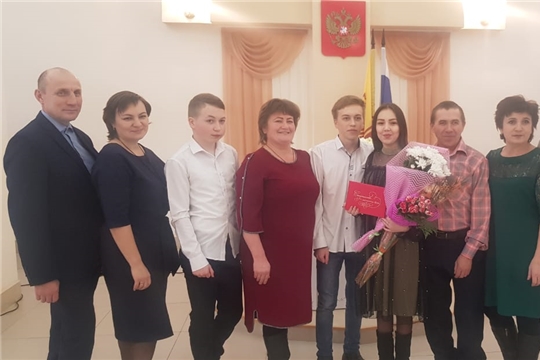 В отделе ЗАГС администрации Шемуршинского района состоялась торжественная регистрация заключения первого брака в 2020 году