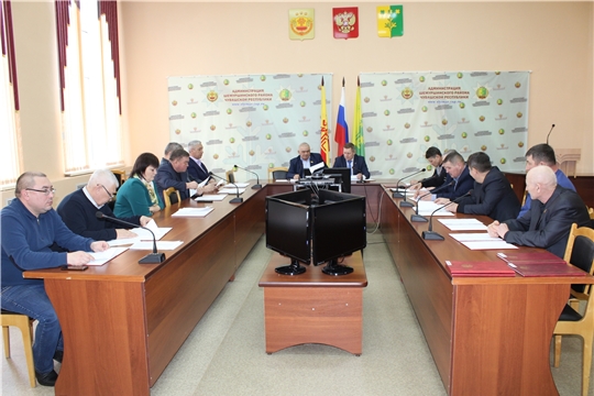 В зале заседаний администрации Шемуршинского района состоялось внеочередное 35 заседание Шемуршинского районного Собрания депутатов