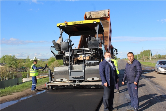 Глава администрации Шемуршинского района Владимир Денисов проинспектировал ремонт дороги