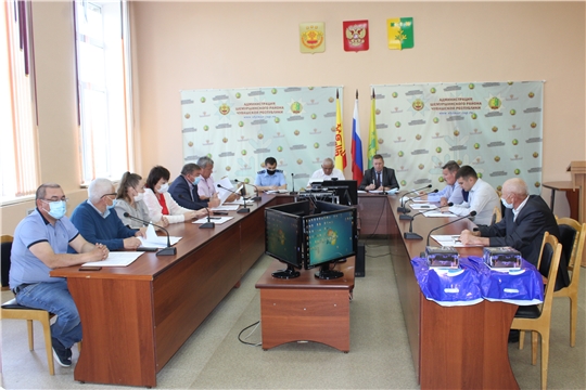 В зале заседаний администрации Шемуршинского района состоялось очередное 36 заседание Шемуршинского районного Собрания депутатов