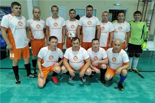 В Чебоксарах прошли очередные игры  по мини-футболу среди ветеранов 40+