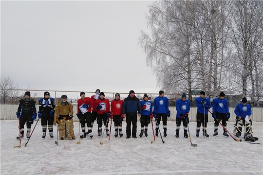 В д. Большое Буяново состоялся хоккейный матч, посвященный открытию зимнего спортивного сезона 2020-2021