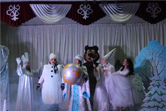 Народный театральный коллектив «Дебют» награжден  Дипломом I степени в номинации «Лучшее новогоднее представление для детей».