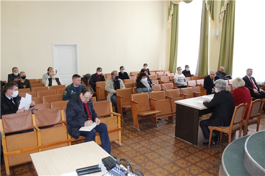 В администрации Шумерлинского района прошло заседание оперативного штаба по предотвращению распространения новой коронавирусной инфекции на территории муниципалитета.
