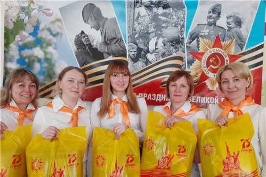 Памятные подарки в честь 75-й годовщины Победы ветеранам будут доставлены на дом