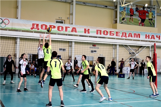 В столице Чувашии проходит волейбольный турнир на призы вице-адмирала Владислава Ильина