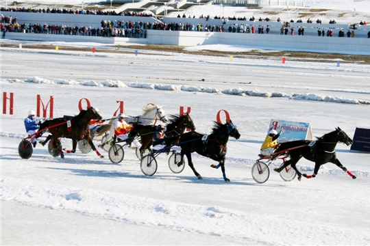 В Чебоксарах состоялись зимние конные бега «Ледяной Кубок Чувашии–2020»