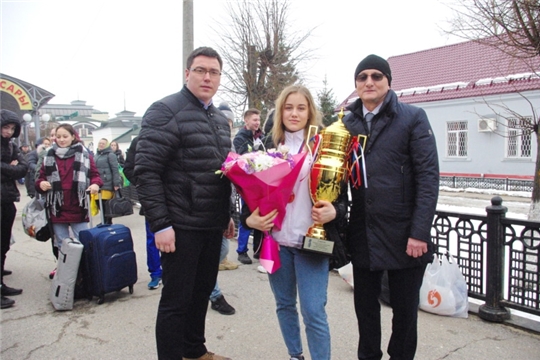 Чебоксарка Елена Зайковская стала чемпионкой России по киокусинкай