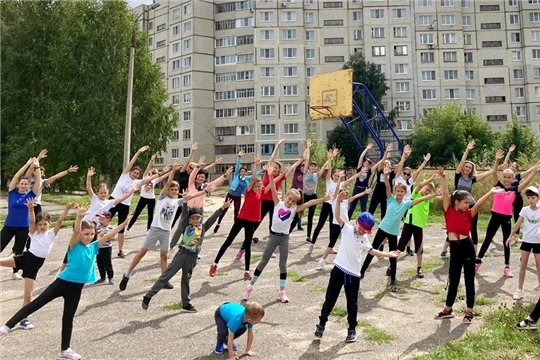 В Новочебоксарске прошли спортивные мероприятия в честь 60-летия города и Дня физкультурника