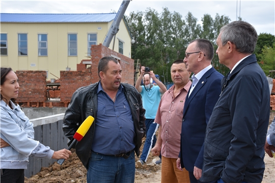 Строительство 25-метрового бассейна в селе Аликово идет по графику