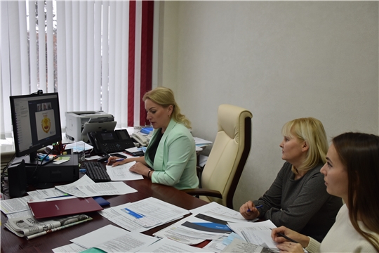 Надежда Колебанова провела заседание Рабочей группы по рассмотрению причин возникновения задолженности заказчиков перед подрядчиками