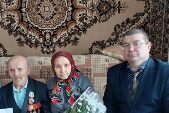 Вручение юбилейных медалей труженикам тыла, жителям села Челкасы и деревни Ямбай