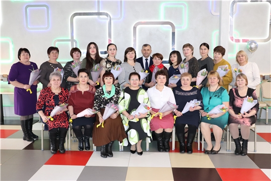Урмарское районное отделение Союза женщин Чувашии провело праздничное мероприятие, посвященное Международному женскому дню 8 Марта