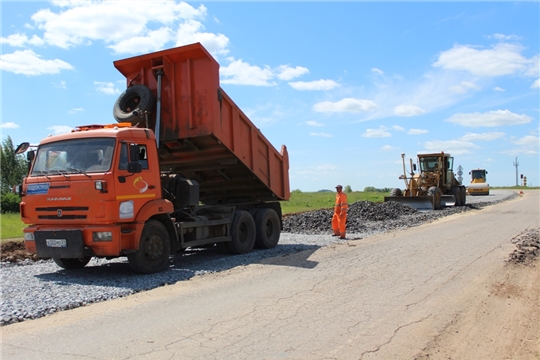 Кипит работа на объекте капитального ремонта автомобильной дороги "Аниш" на территории Урмарского района
