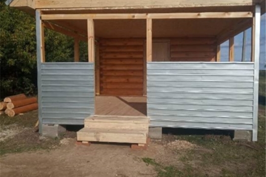 В Кудеснерском сельском поселении завершена работа по устройству дома на кладбище