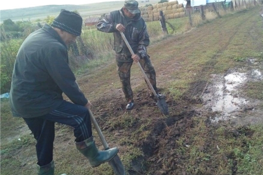 По улице Кубня деревни Козыльяры отремонтировали водопровод