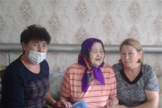 90 лет празднует труженица тыла Тимофеева Раиса Дмитриевна