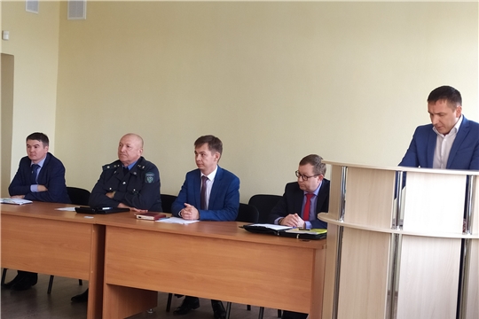 На заседании коллегии были рассмотрены вопросы реализации мероприятий по ликвидации лейкоза крупного рогатого скота на территории Чувашской Республики