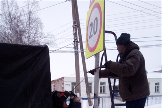 Продолжается установка дорожных знаков в целях безопасности дорожного движения