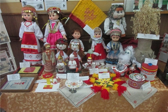 Организована выставка, посвященная 100-летию образования Чувашской автономной области