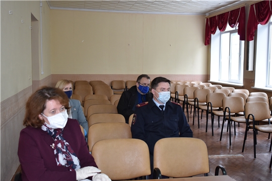 Заседание рабочей группы оперативного штаба по предупреждению завоза и распространения новой коронавирусной инфекции на территории Ядринского района