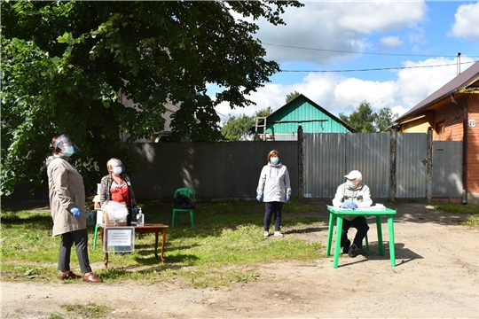 В Ядринском районе общественные наблюдатели следят за ходом общероссийского голосования по поправкам в Конституцию Российской Федерации