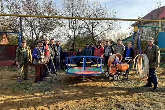 В рамках празднования 100-летия Чувашской автономии в сельских поселениях устанавливаются детские площадки