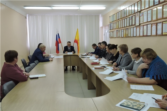 Заседание Межведомственной комиссии по вопросам повышения доходов консолидированного бюджета Яльчикского района
