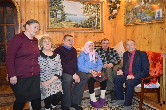 Юбилейные медали «75 лет Победы в Великой Отечественной войне» получили труженики тыла, проживающие в д. Тенеево