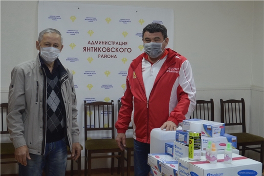 Депутат Юрий Зорин лично доставил средства индивидуальной защиты