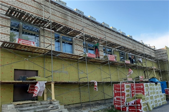В центральном доме культуры МБУК «ЦКС Янтиковского района» продолжается капитальный ремонт