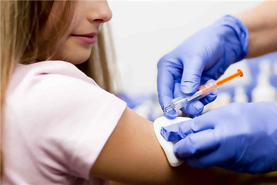 В Янтиковском районе продолжается работа по вакцинации населения против гриппа