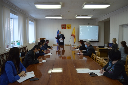 Представители Общественной палаты Чувашской Республики провели обучающий семинар с членами Общественного совета района