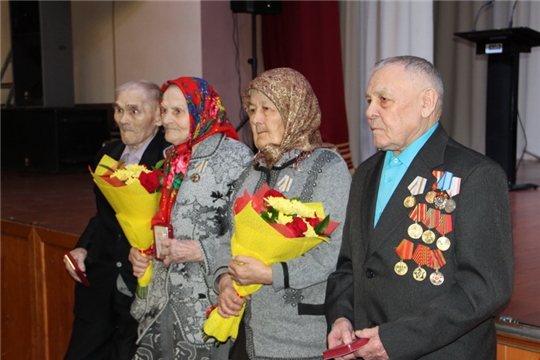 В районе продолжается вручение юбилейных медалей «75 лет Победы в Великой Отечественной войне 1941-1945 гг.»