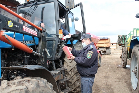 Технический осмотр сельскохозяйственных машин перед началом посевной проходит во всех хозяйствах Цивильского района