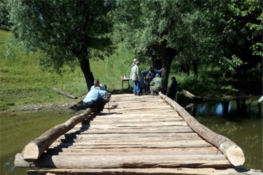 Жители деревни Байдуши своими руками отремонтировали мост
