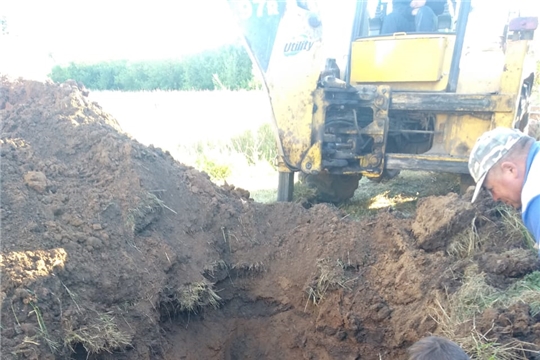 Ремонт водопровода в деревне Малые Тиуши