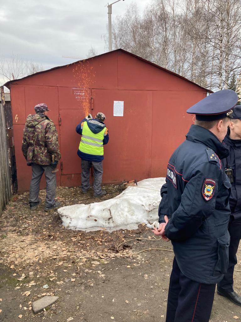 Незаконно установлен гараж. Незаконно установлен гараж